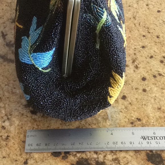 Gorgeous Beaded Bag - Picture 8 of 8